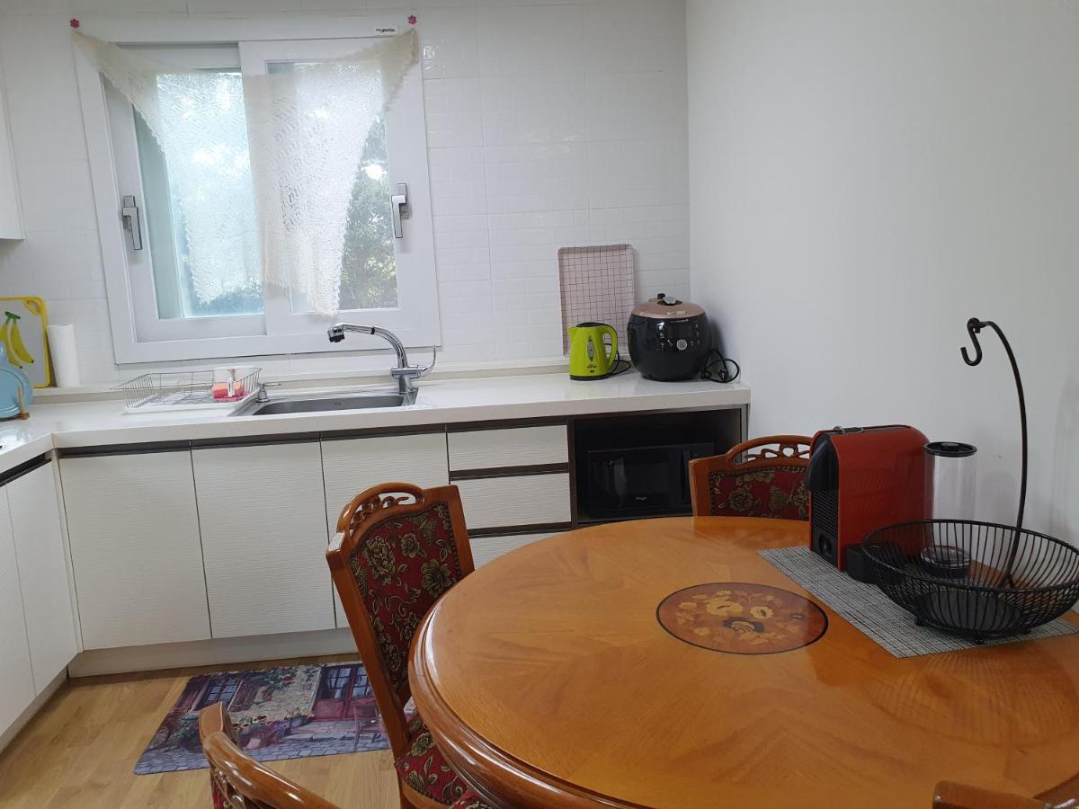 Jeju Bada Wi Olle Pension Seogwipo Exteriör bild