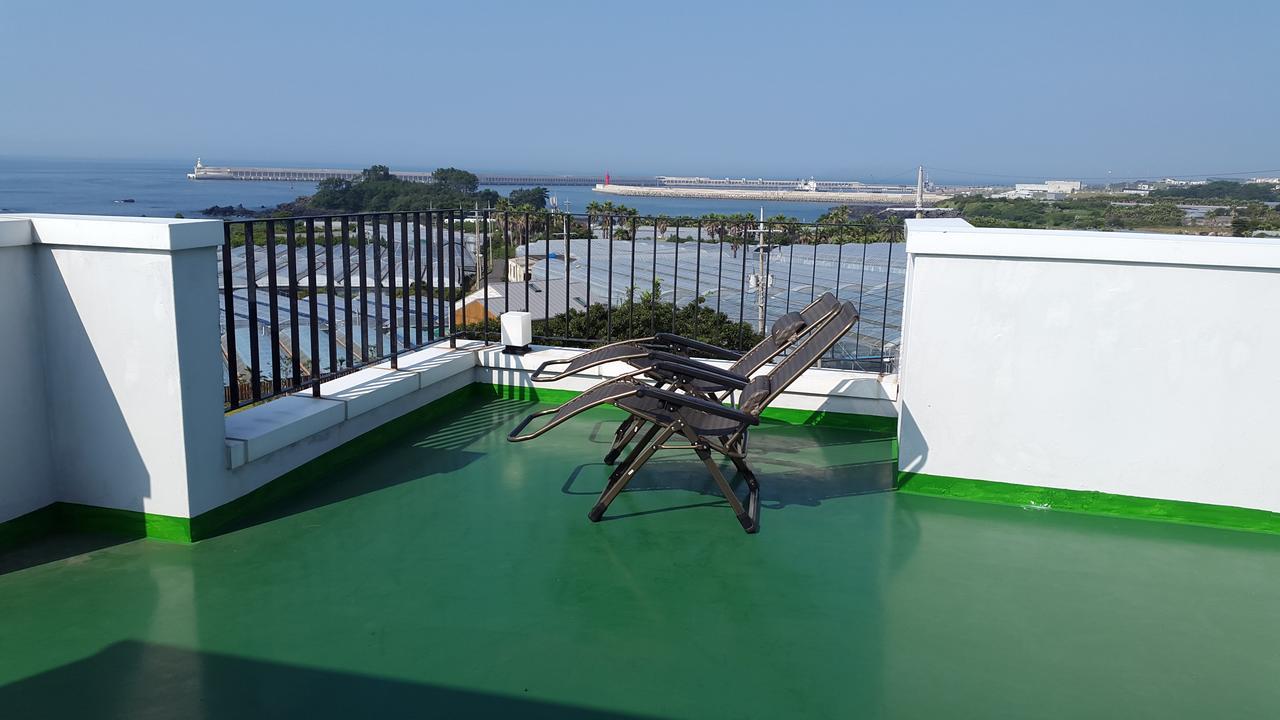 Jeju Bada Wi Olle Pension Seogwipo Exteriör bild