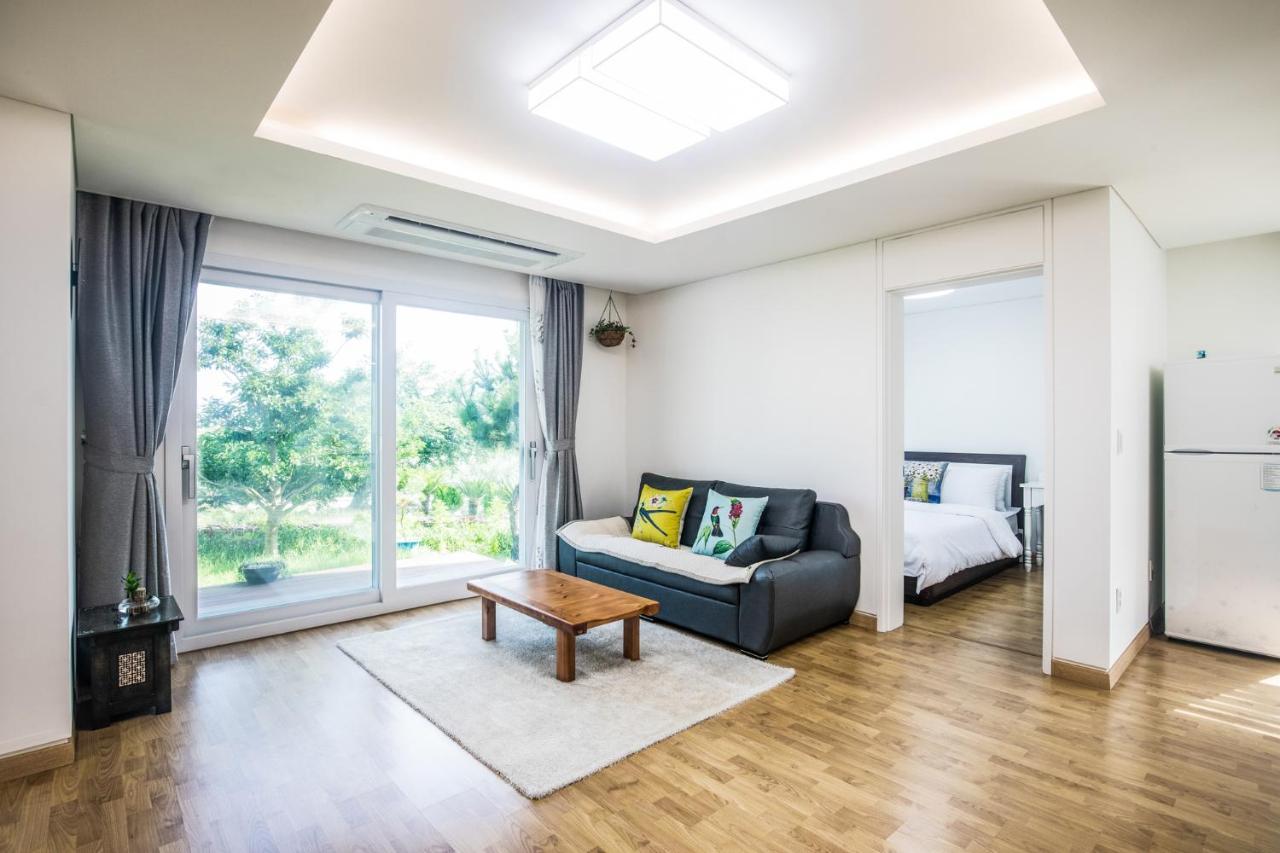Jeju Bada Wi Olle Pension Seogwipo Exteriör bild